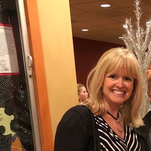 Meet your Posher, Lori